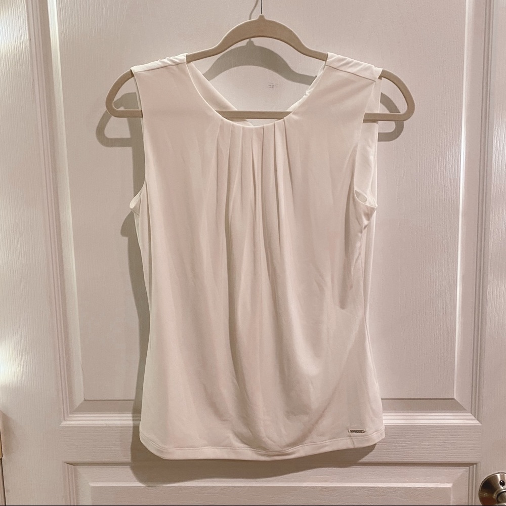 Calvin Klein Professional top